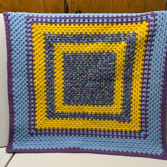 Bassinet, Car, Stroller, Lap, Crib Blanket Handmade Crocheted NEW - Picture 6 of 15